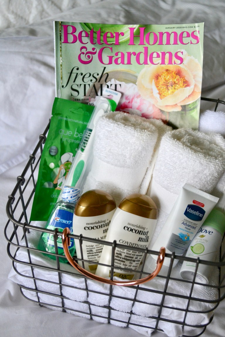 Guest room basket | how to make a guest room basket | guest room basket ideas | guest room how to | guest room